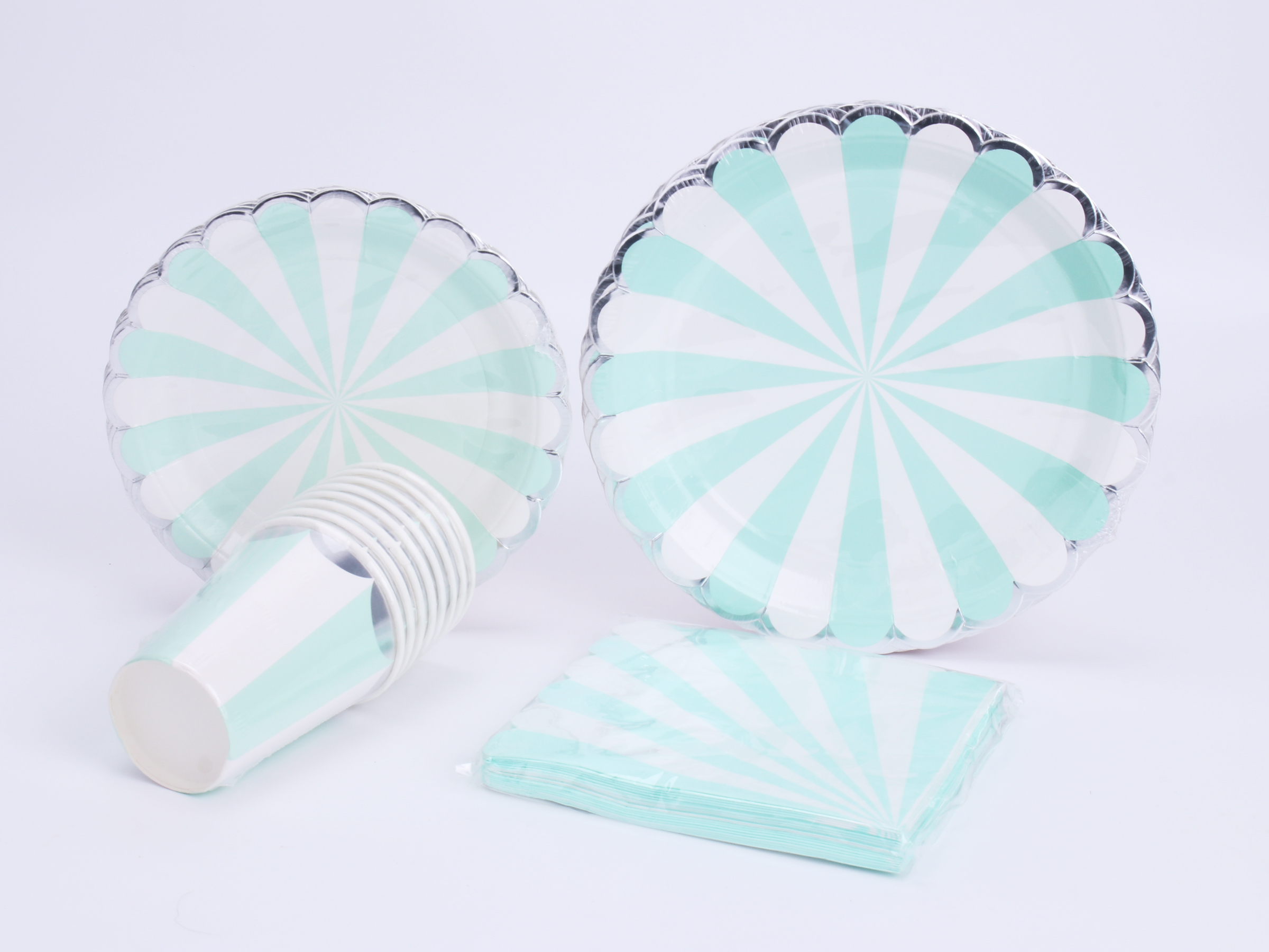 Wholesale Cheap Christmas Paper Plates and Napkins in Bulk Buy Cheap