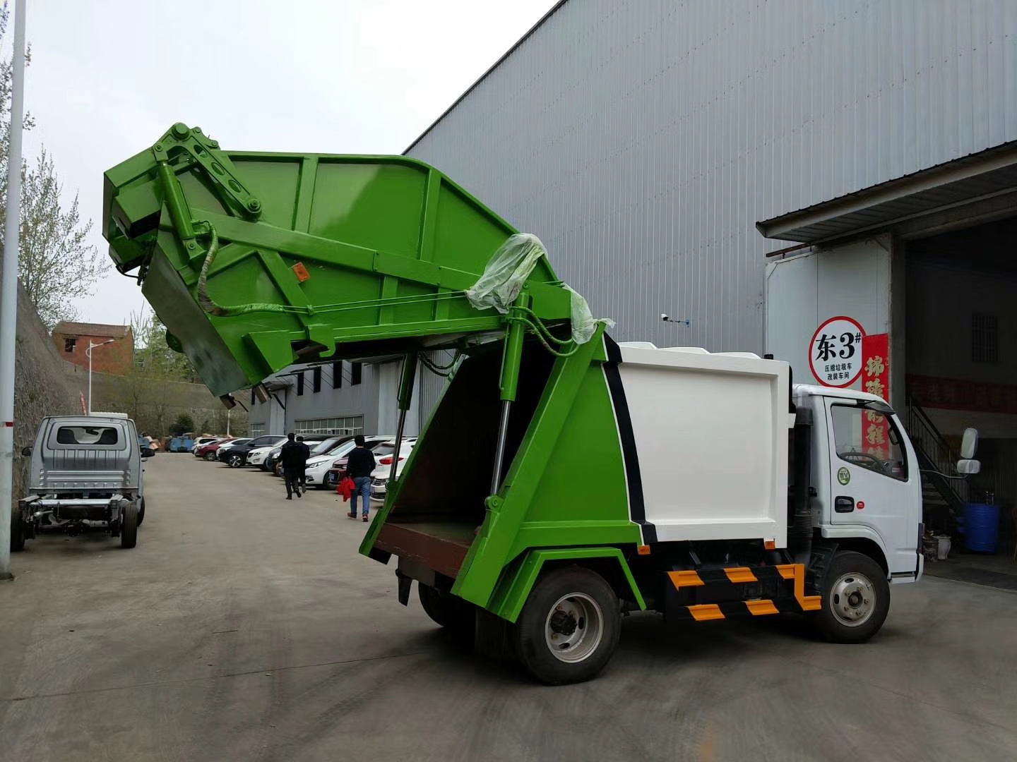 china-small-garbage-truck-for-sale-reliable-garbage-truck