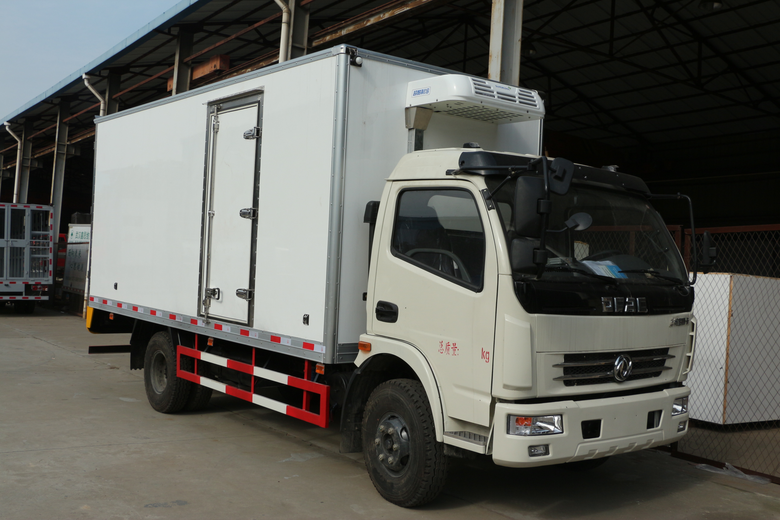 4 Tips to Save Fuel Consumption when Operating a Refrigerated Truck