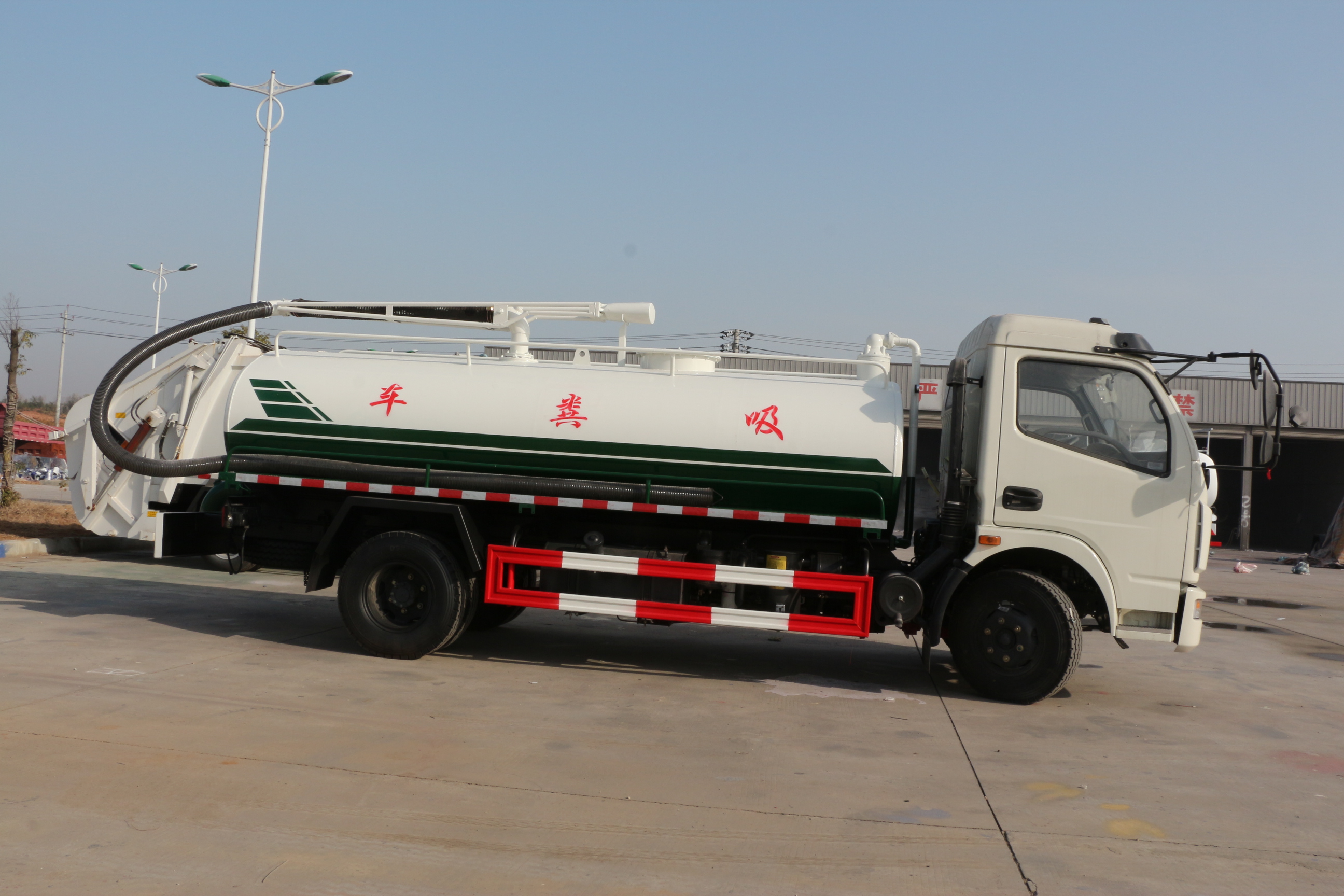 multi-function fecal suction truck manufacturers