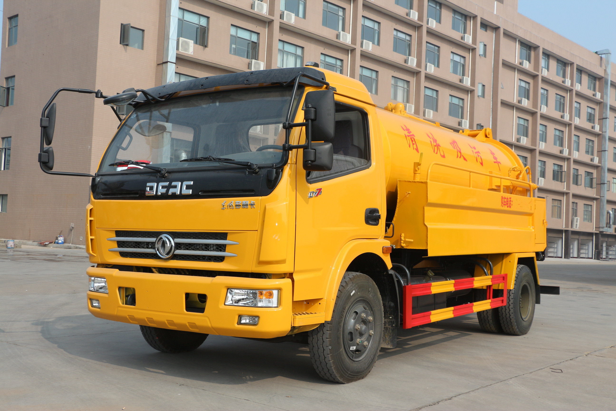 Dongfeng duolika Cleaning Sewage Suction Truck