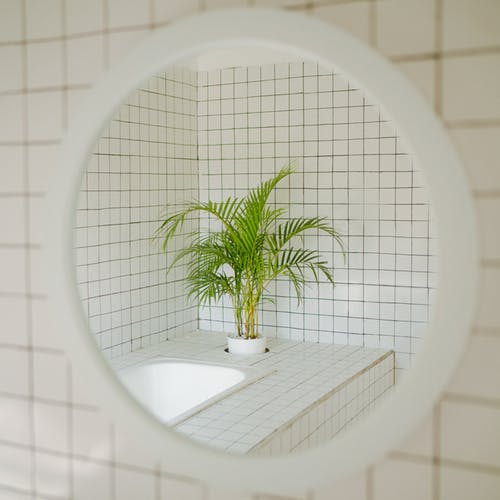 bathrooms with 24 x 24 porcelain tile walls