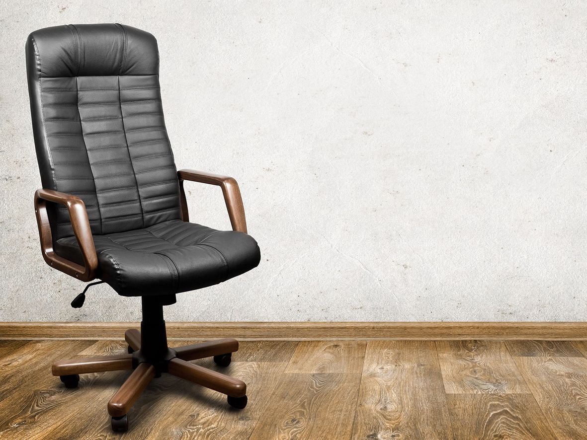 gm-88f7f167-9adf-4fce-b0e7-6aada1ad026a-leather-office-chair-new.jpg