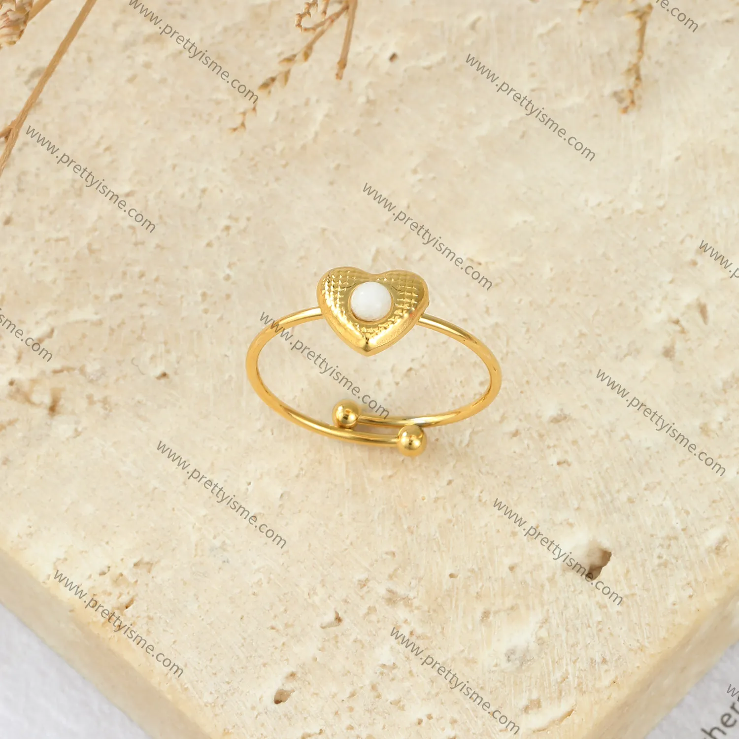 Lovely Stainless Steel Heart Ring in 18k Gold Plated Set with White Stones Open Ring (4).webp