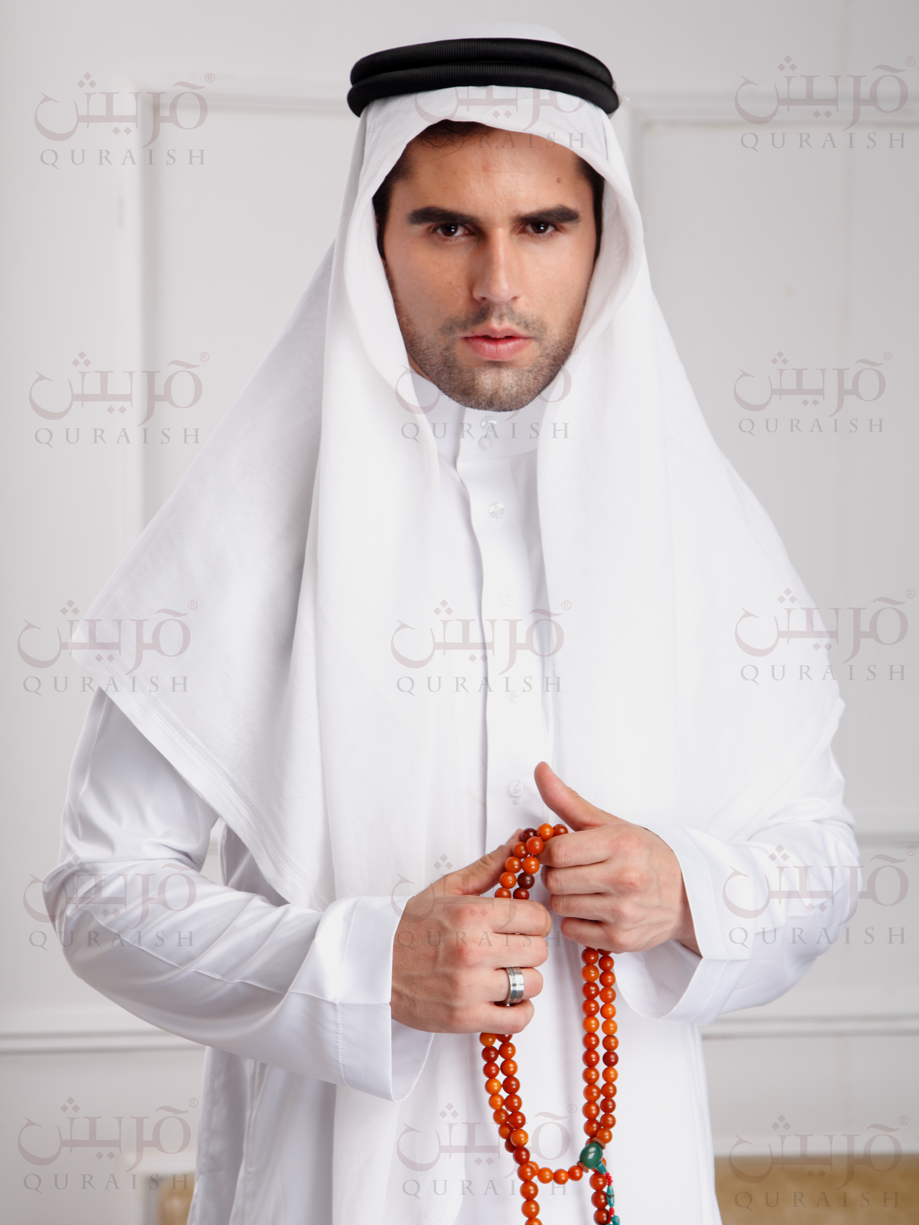 Arab men's clothing 