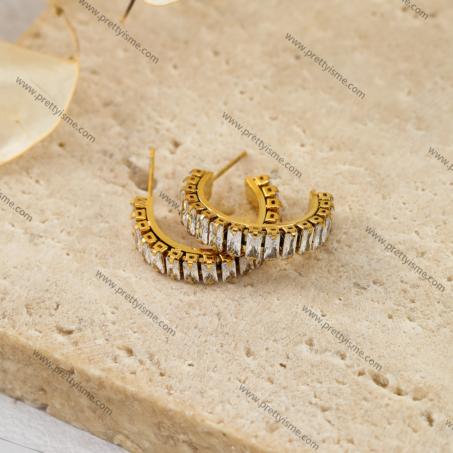 Half Circle Diamond Earrings 18K Gold Plated Simple Style Waterproof Stud Earrings (2).webp