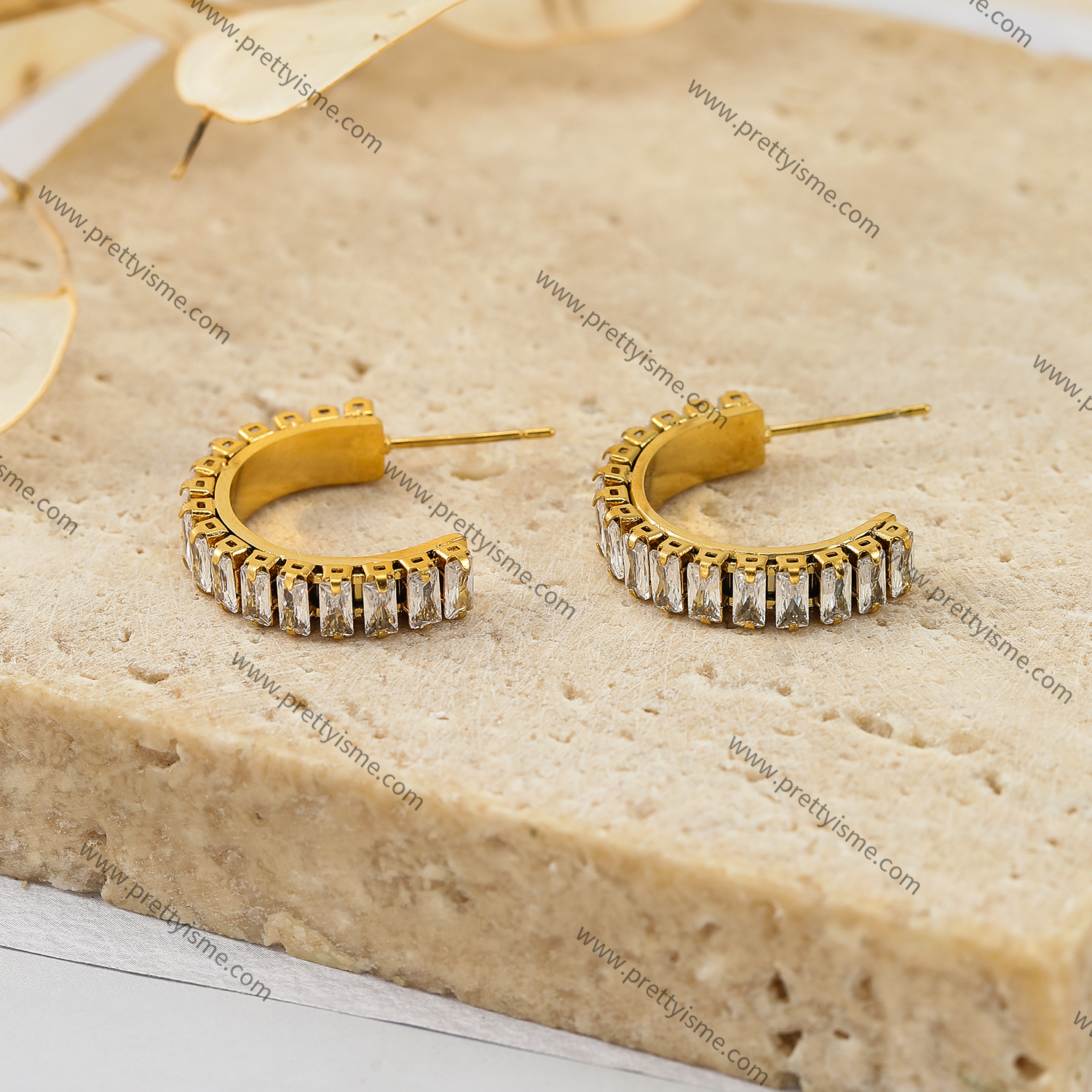 Half Circle Diamond Earrings 18K Gold Plated Simple Style Waterproof Stud Earrings (3).webp