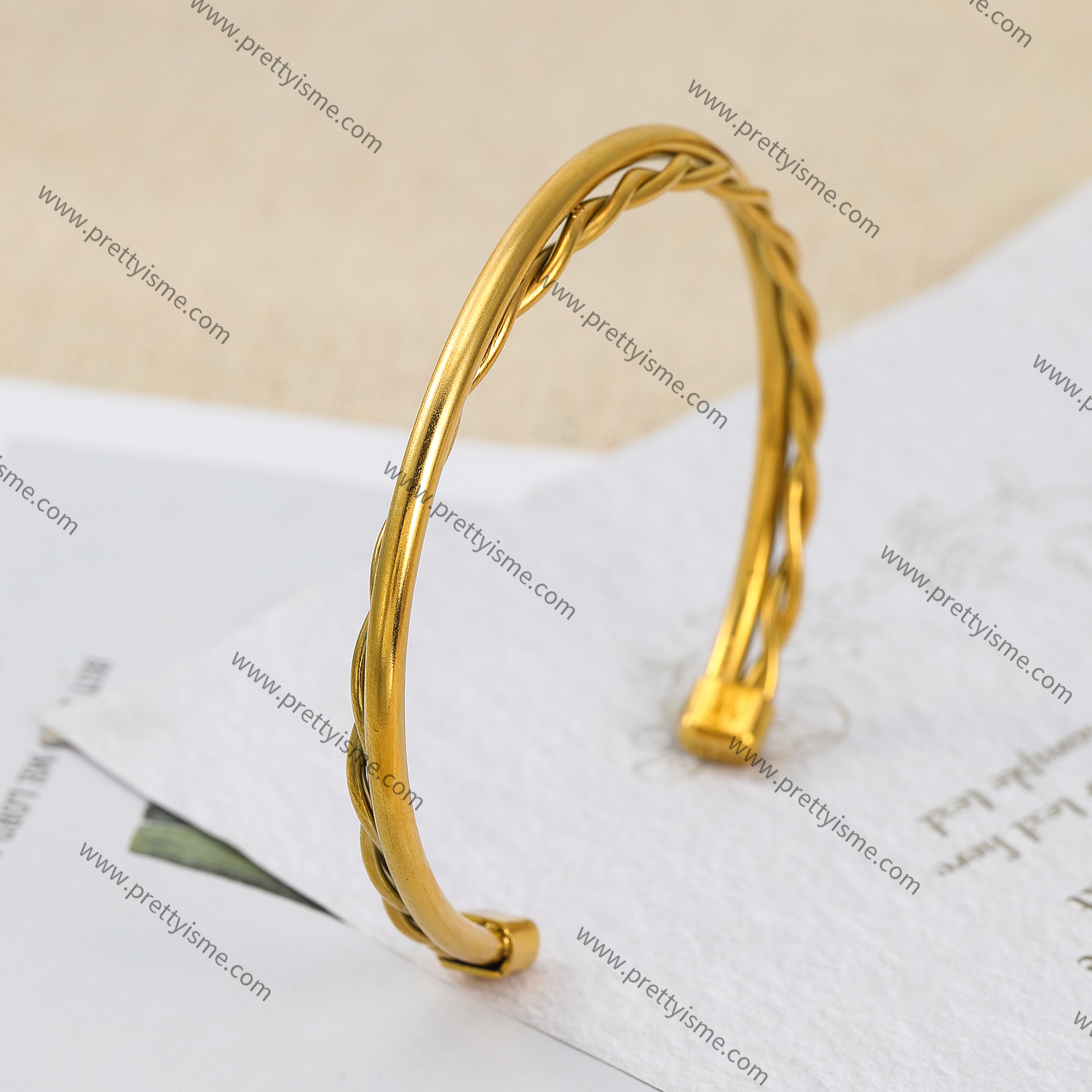 Interwoven Smooth Gold Stainless Steel Bracelet Waterproof Elegant Simple Bracelet (3).webp