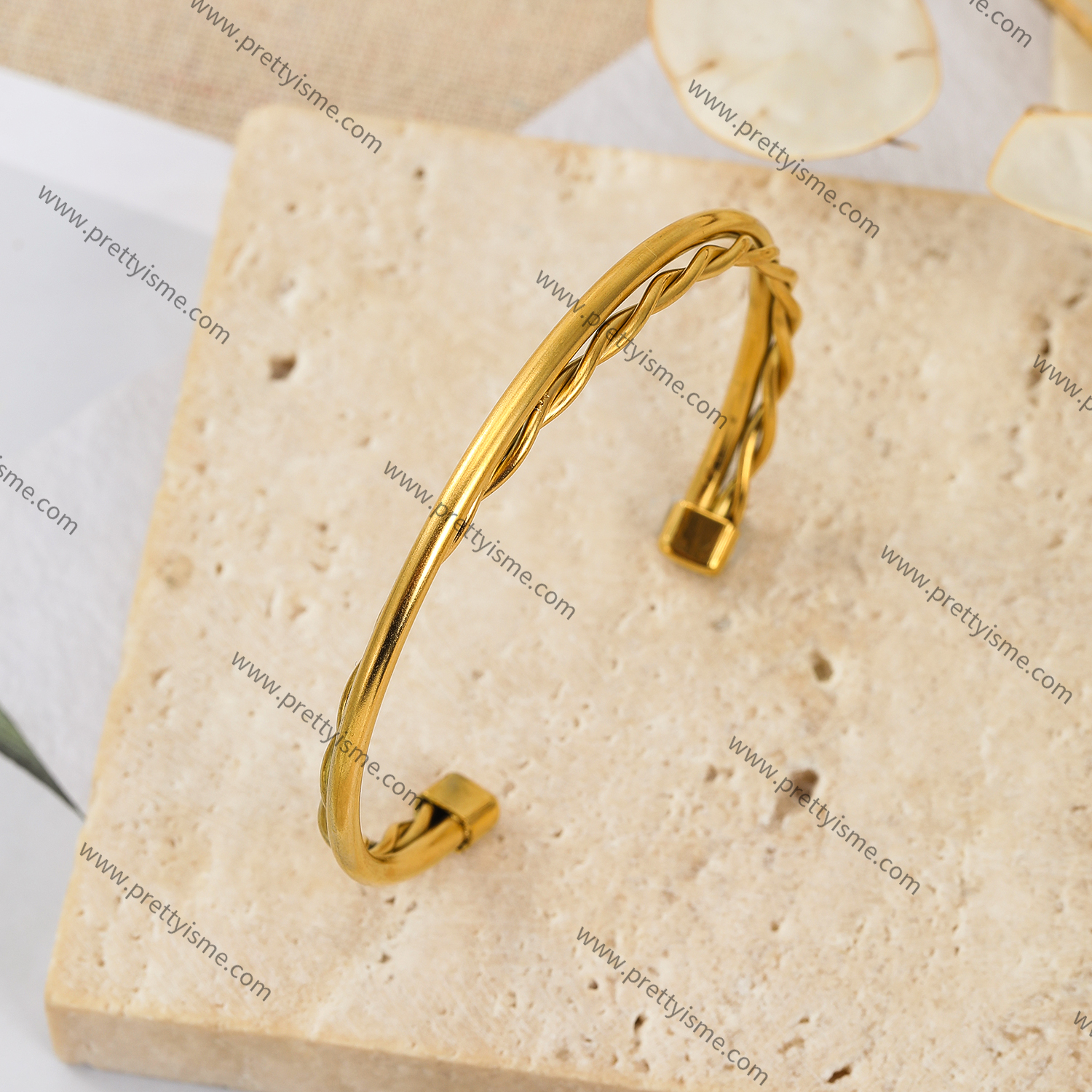 Interwoven Smooth Gold Stainless Steel Bracelet Waterproof Elegant Simple Bracelet (2).webp