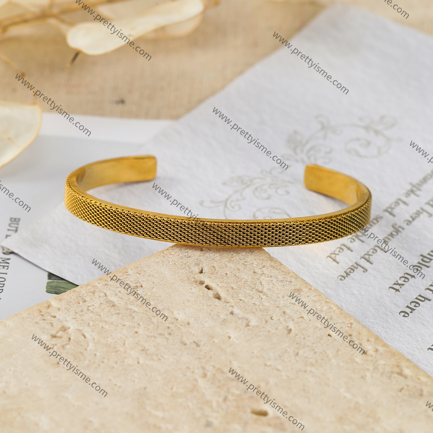 Delicate Interwoven Smooth Gold Stainless Steel Bracelet Waterproof Minimalist Bracelet (2).webp