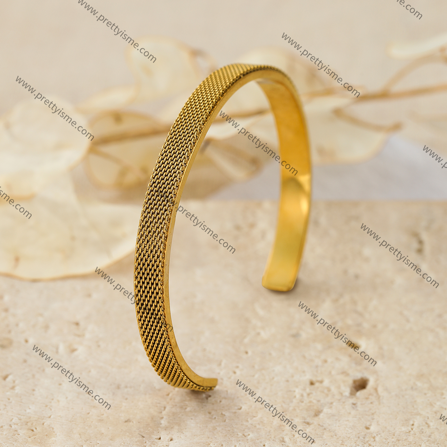 Delicate Interwoven Smooth Gold Stainless Steel Bracelet Waterproof Minimalist Bracelet (3).webp