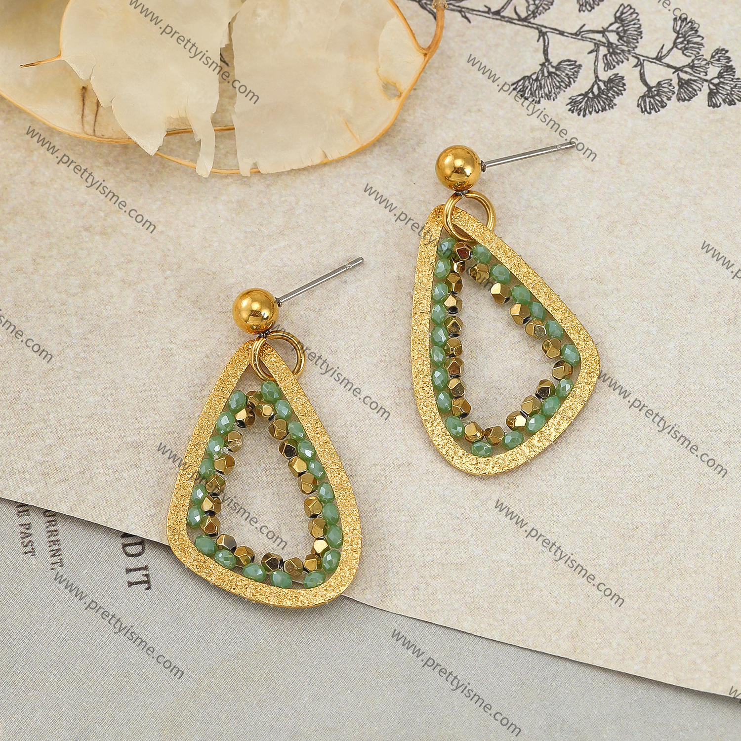 Oval Stainless Steel Earrings Gold Plated 18K with Green Beads (4).webp