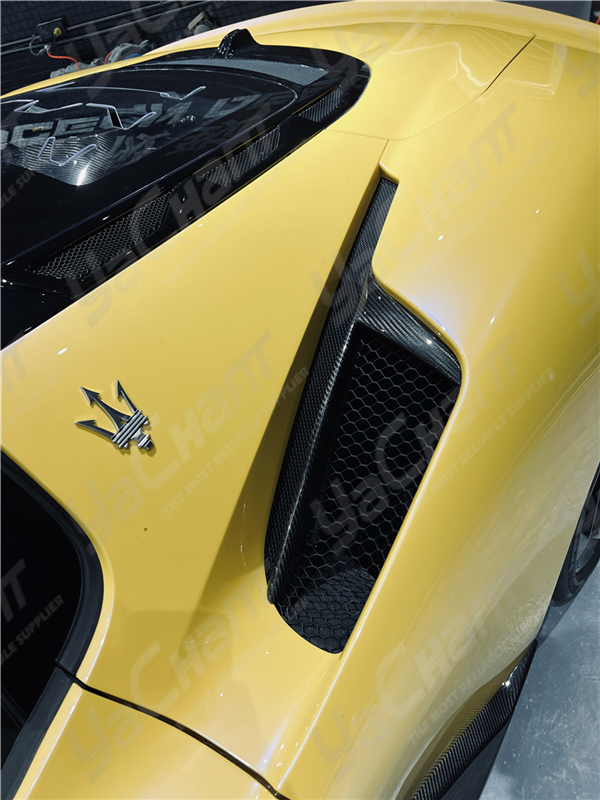 YCMSRT068LDCF 2020-2023 Maserati MC20 Novitec Style  Air Guide Cover DCF (118).jpg